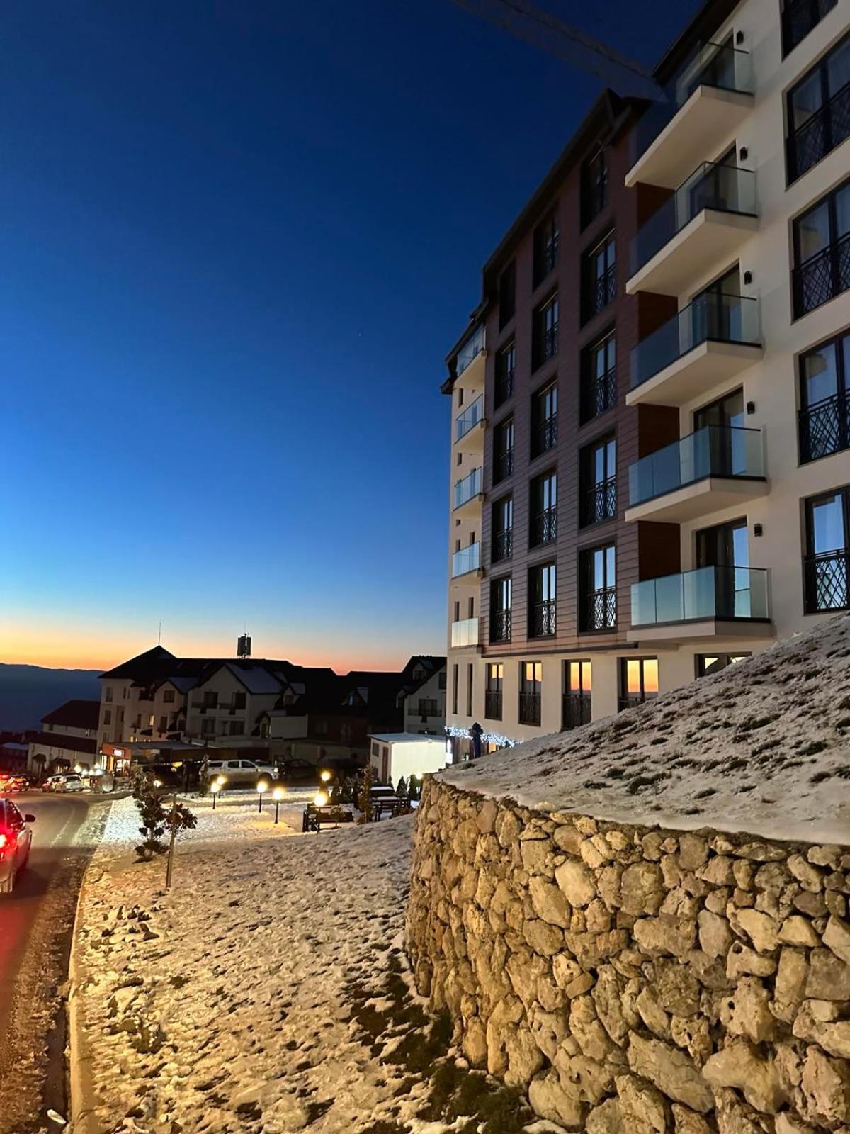 Harmonija Resort - Harmonia Palace Lisina エクステリア 写真